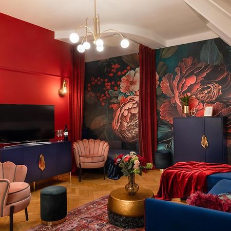 Decadent Art Deco Balcony Apartment In Old Town ปราก ภายนอก รูปภาพ
